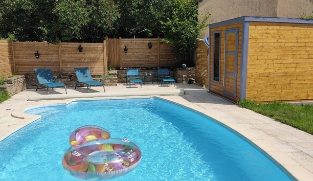 Charmant Gîte Près de Létang du Merle