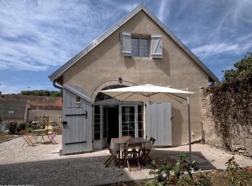 Charmant gîte rénové avec terrasse et parking privé dans un parc, accepte petit animal - FR-1-583-433