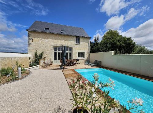 Charmant Gîte 6 Pers avec Piscine Privée et Jardin, Avon-les-Roches - FR-1-381-629