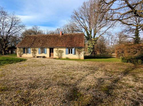 Charmant hébergement avec parc et étang à Mers-sur-Indre - FR-1-591-771
