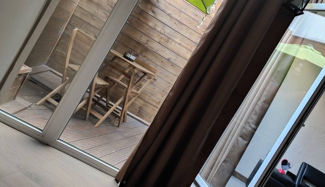 Charmant Hébergement Avec Jaccuzi et Sauna Privatif