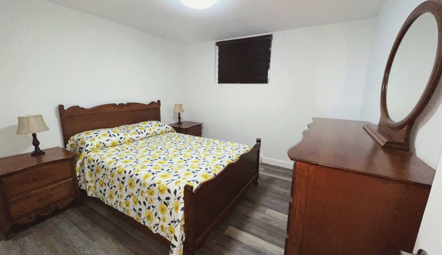 Charmant logement de 2 chambres, centre-ville RDL, près de l’hôpital