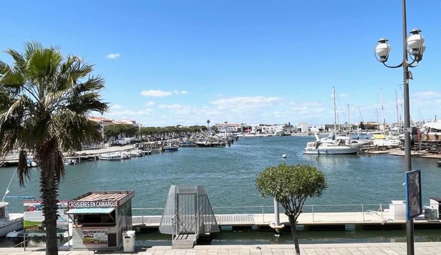 Charmant P2 Cabine, vue exceptionnelle sur le port