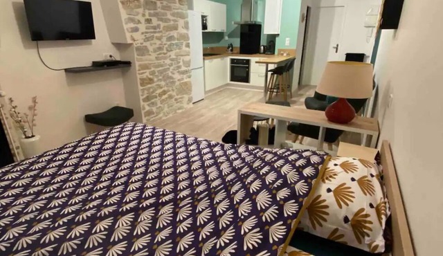 Charmant Studio Idéalement Placé et Paisible !