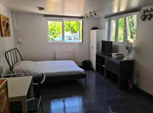 Charmant studio à Saint-Ay, 25 m², avec vue sur le jardin