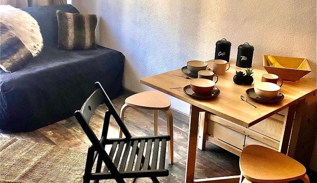 Charmant studio au pieds des remontées mécaniques.