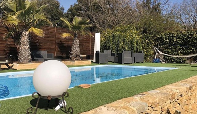 CHARMANT STUDIO DANS MAS