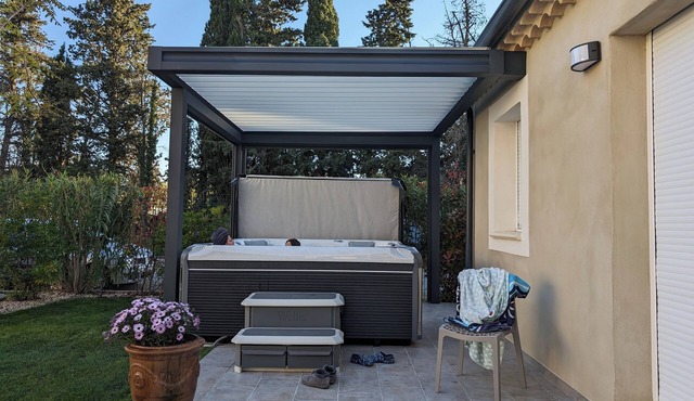 Charmant Studio de 22 m² Avec Terrasse de 13 m² et spa Spacieux Sous Pergola