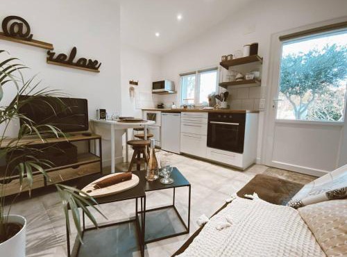 Charmant Studio Design Au Calme Avec Piscine