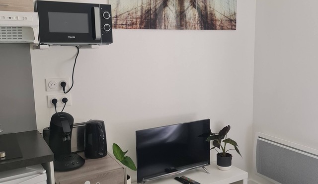 Charmant Studio Indépendant, Bien Équipé