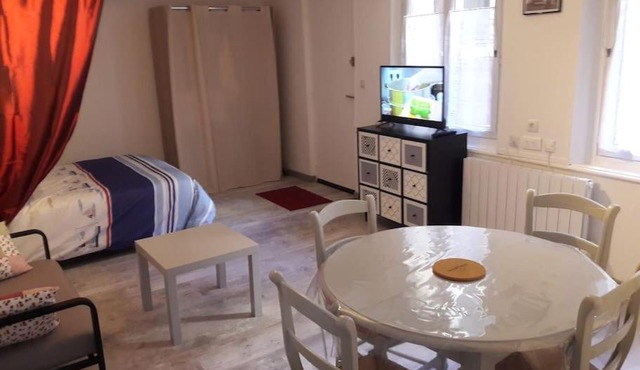 Charmant Studio Meublé (en plein centre de Dieppe)