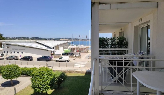 Charmant T2 avec piscine, sauna, parking et petite vue mer