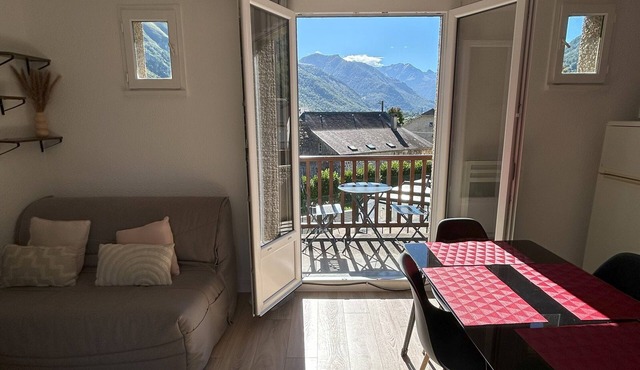 Charmant T2, vue Montagne et Piscine Couverte