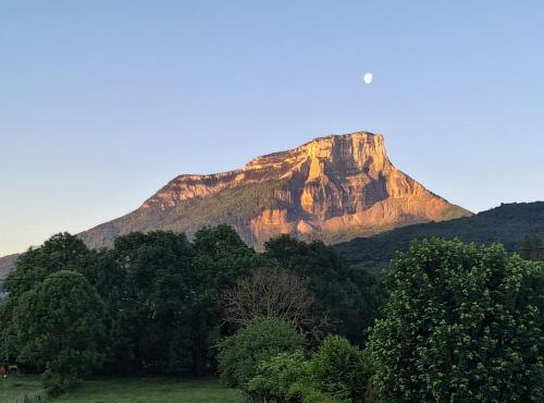 charmant T3 vue montagne