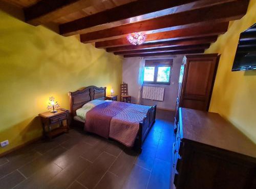 Charmante Chambre avec Salle d'eau Privative et Salon Commun, Proche Belgique et Luxembourg - FR-1-584-327