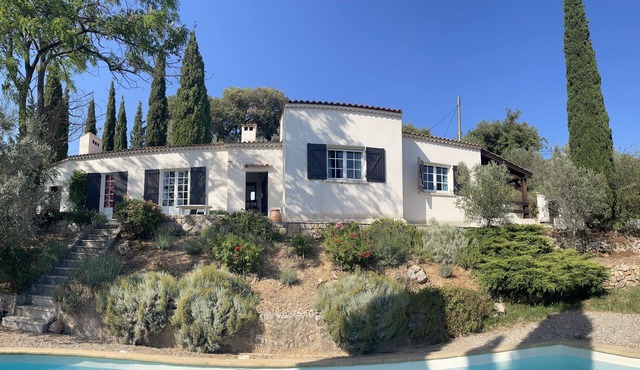 Charmante demeure avec piscine privée dans le sud de la France