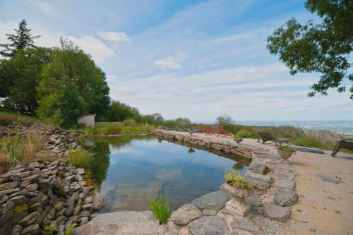 Charmante et élégante ferme rénovée