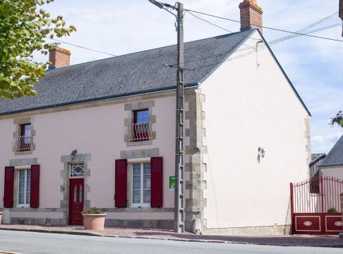 Charmante fermette rénovée avec cour privée, proche de Paris et facile d'accès par autoroutes - FR-1-590-17