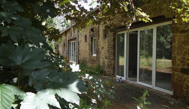 Charmante Ferme Rénovée avec Terrasse à 7 km du Mans, 8 Couchages, TV, Internet, Cuisine Équipée - FR-1-410-254