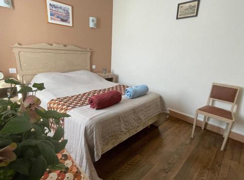 Charmante fermette avec jardin clos près du lac d'Eguzon - FR-1-591-623