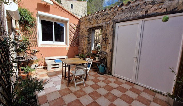 Charmante Maison Dans les Corbières, à 20 km de la Mer. Animaux Acceptés