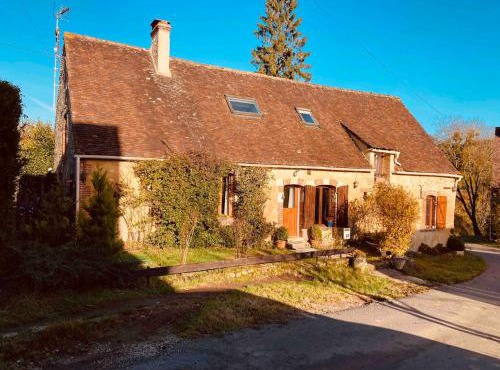 Charmante longère en plein coeur du Perche