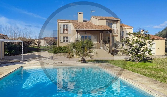 Charmante maison avec piscine