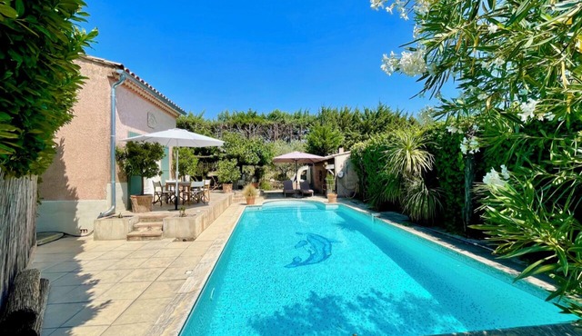 Charmante Maison Provençale Avec Belle Piscine !