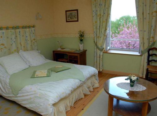 Charmante maison au cœur des vergers avec cheminée, jardin secret et jeux pour enfants - FR-1-585-151