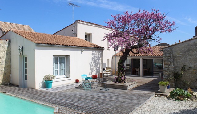 Charmante Maison de Centre-bourg Avec Piscine