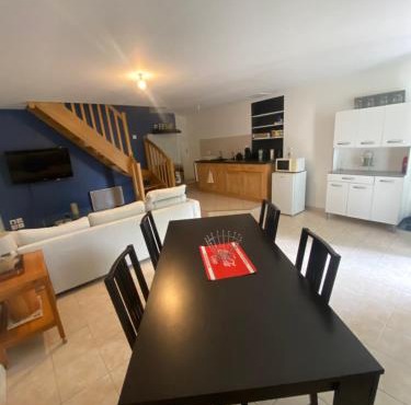 Charmante Maison dans village calme