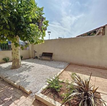 Charmante maison de ville avec jardin, terrasse et terrain de pétanque