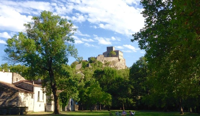Charmante Maison de Village au Pied du Château de Brissac
