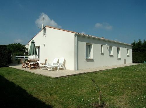 Charmante maison F3 à Saujon, 2 chambres, animaux acceptés, parking - FR-1-71-76