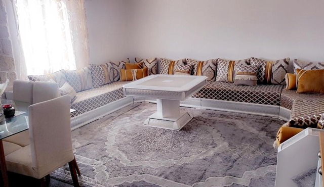 charmante maison familiale avec piscine et Jacuzzi