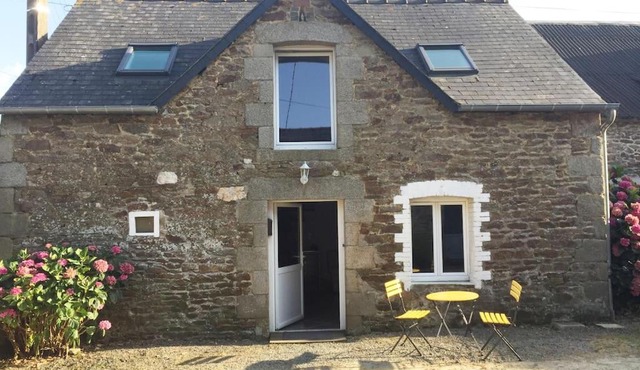 Charmante Maison Proche de Dinan -Dinard - St Malo