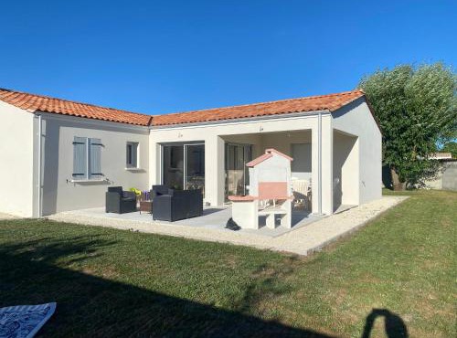 Charmante maison idéale pour une escapade paisible proche de grandes plages