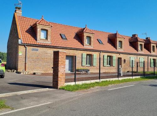 Charmante maison mitoyenne avec jardin, proche forêt, animaux admis, parking & WiFi - FR-1-510-203