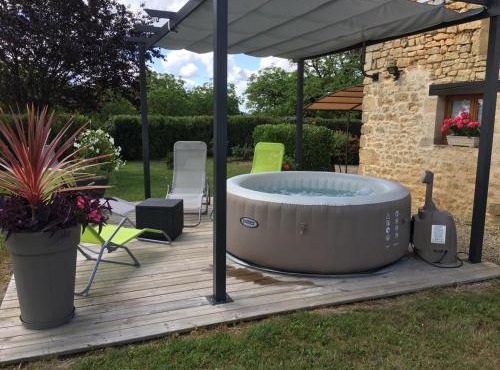 Charmante maison périgourdine près de Hautefort - FR-1-616-167