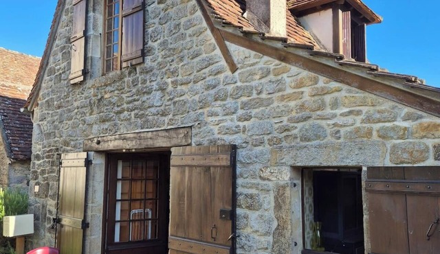 Charmante maisonnette entre Padirac et Rocamadour