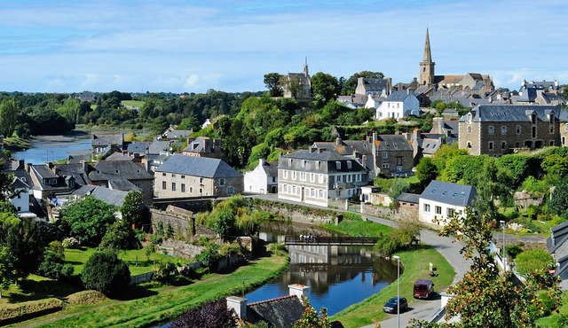 Charmante Petite Maison de Pêcheur Face à la Rivière