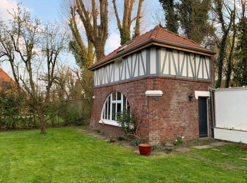 Charmante petite maison tout confort proche tram
