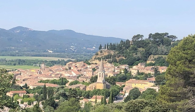 Charmante Petite Maison Entre La Roque Dantheron et Lourmarin