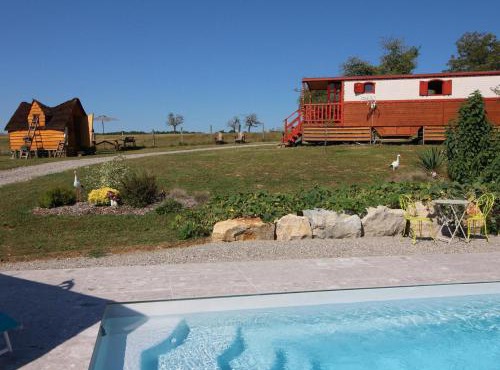 Charmante Roulotte avec Vue Vallée de la Saône - FR-1-583-418