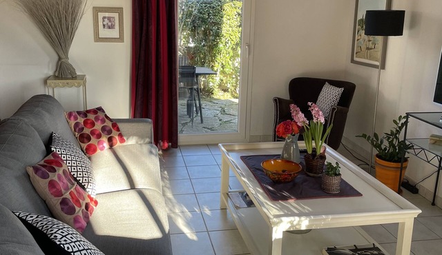 Charmante Villa au Calme Entre mer et Cevennes . Animaux de Compagnie Acceptés