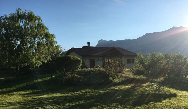 Charmante Villa Avec vue Imprenable sur les Montagnes, Calme et Sérénité