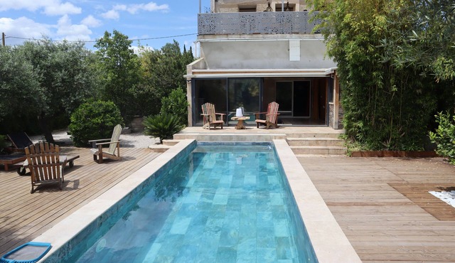 Charmante Vigneronne Atypique en Occitanie Prés des Plages