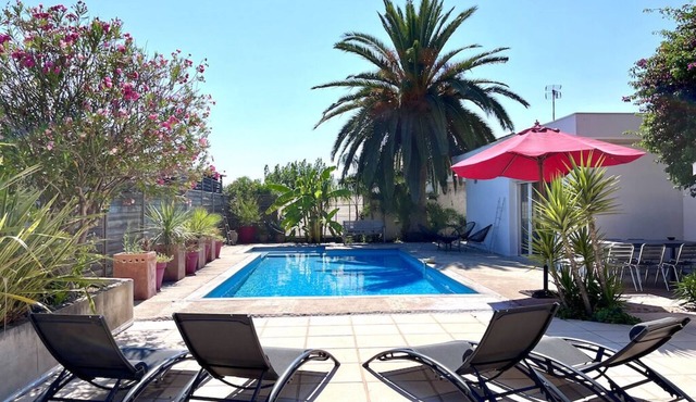 Charmante Villa Climatisée de Plein Pied Avec Piscine et Jardin Paysagé