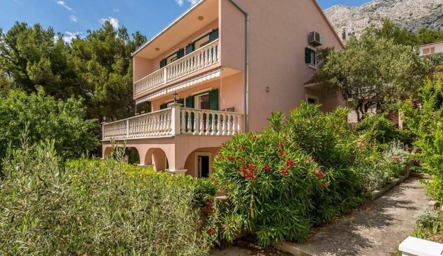 Charmantes Ferienhaus in Medići mit Privatem Pool by Interhome