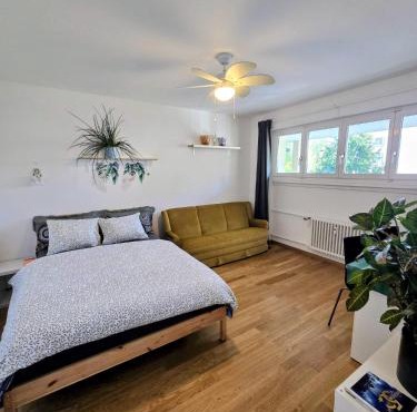 Charmantes Zimmer mit Gemeinschaftsbereichen